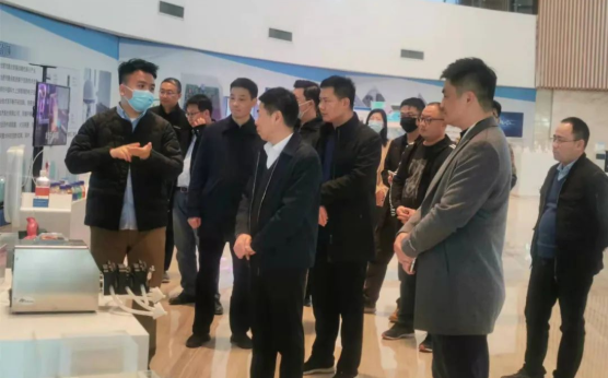 省药监局领导一行莅临中科大先研院调研指导